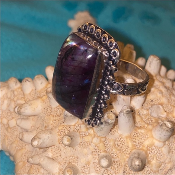 Red Flash Labradorite Gemstone handcrafted vintage ring